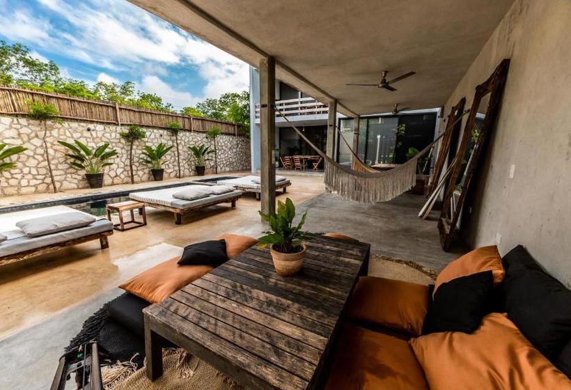 هتل Casa Macarena