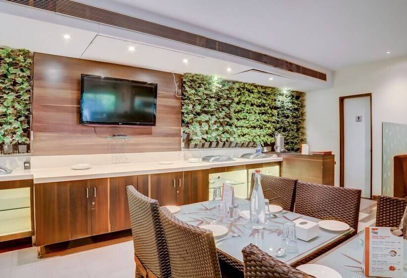 Отель Fab Krishna Presidency