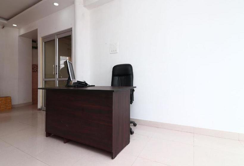 호텔 Govind Guest House By Oyo Rooms