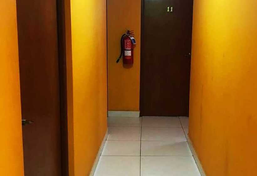 فندق Hospedaje Luna Llena