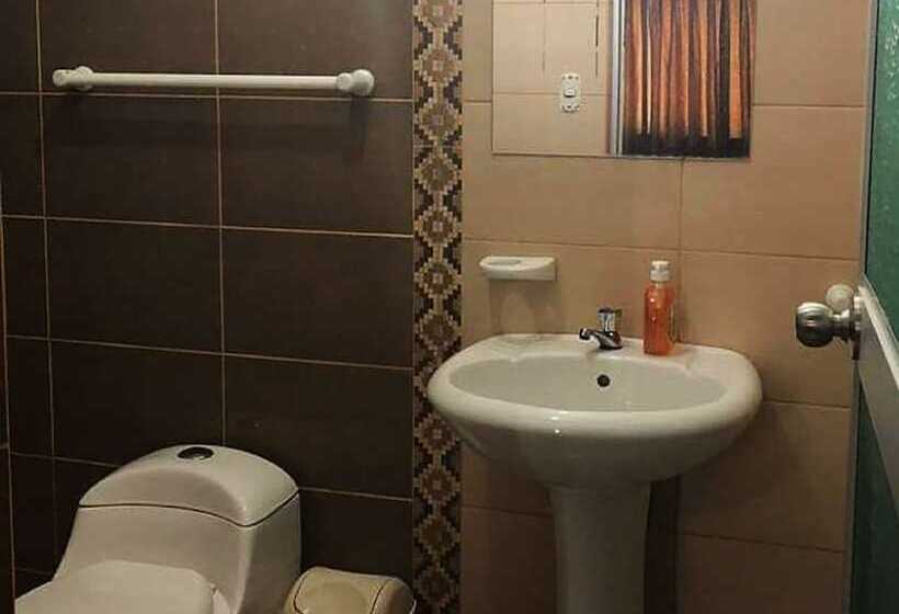 فندق Hospedaje Luna Llena