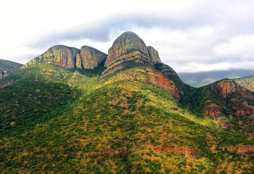 בית מלון כפרי Lindiwe Safari Lodge