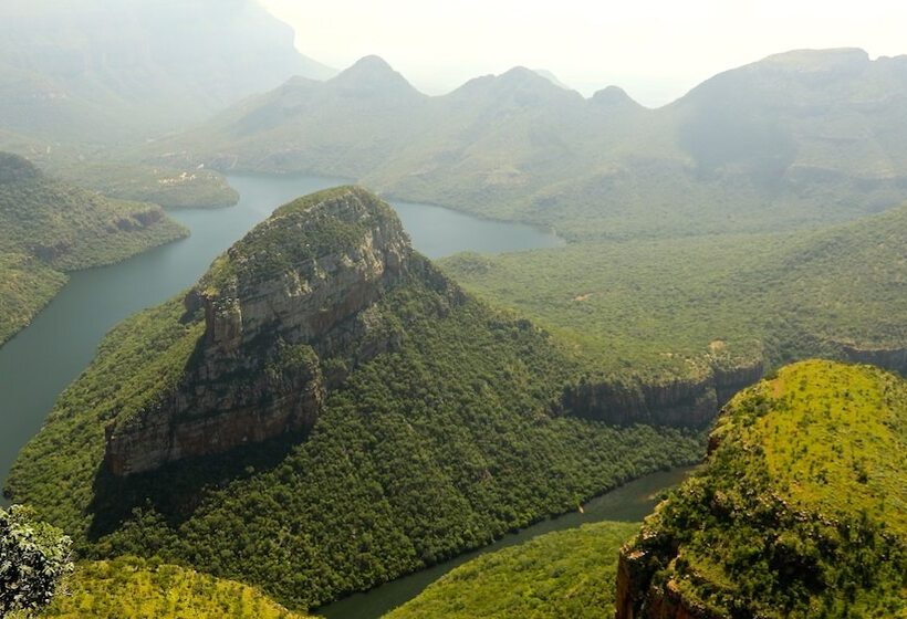 בית מלון כפרי Lindiwe Safari Lodge