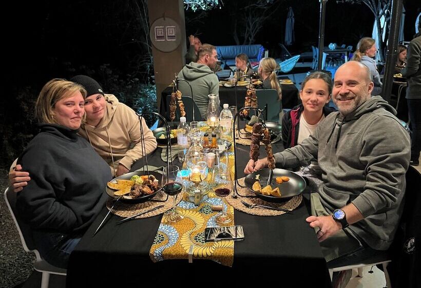 בית מלון כפרי Lindiwe Safari Lodge