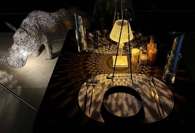 בית מלון כפרי Lindiwe Safari Lodge