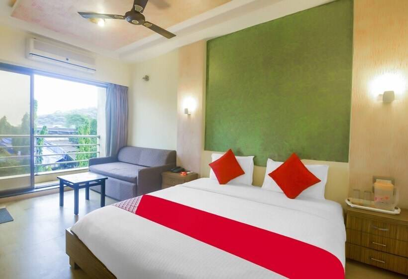 Отель Neeta's Inn By Oyo Rooms