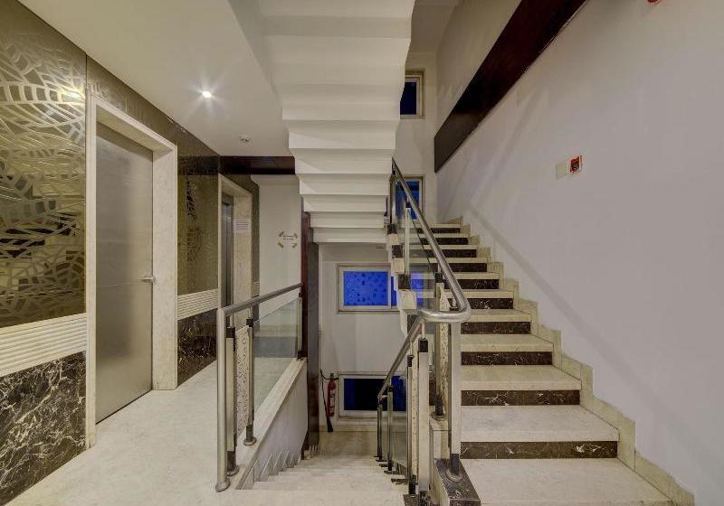 Hotel Oyo Flagship 17107 Green Leaves Lb Nagar