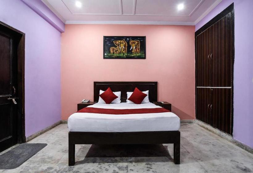 בית מלון כפרי Primrose Residency By Oyo Rooms