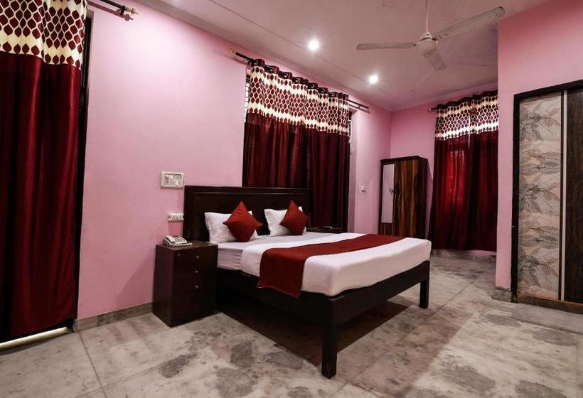 בית מלון כפרי Primrose Residency By Oyo Rooms