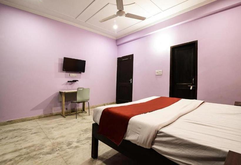 בית מלון כפרי Primrose Residency By Oyo Rooms