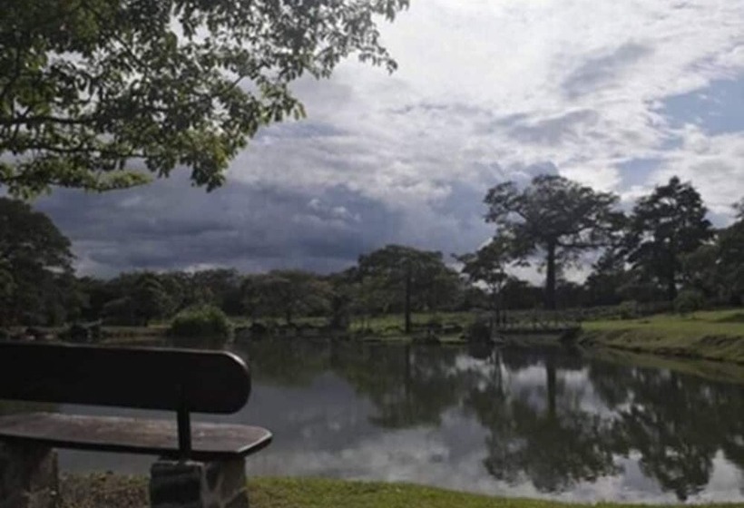 בית מלון כפרי Rincon De La Vieja Lodge