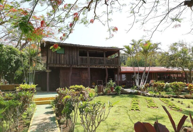 בית מלון כפרי Rincon De La Vieja Lodge