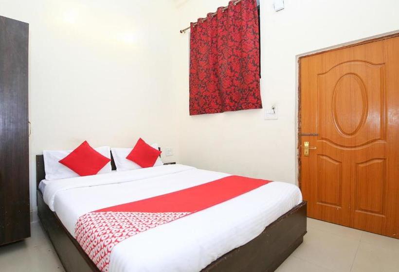 Отель Sports Club Of Jabalpur By Oyo Rooms