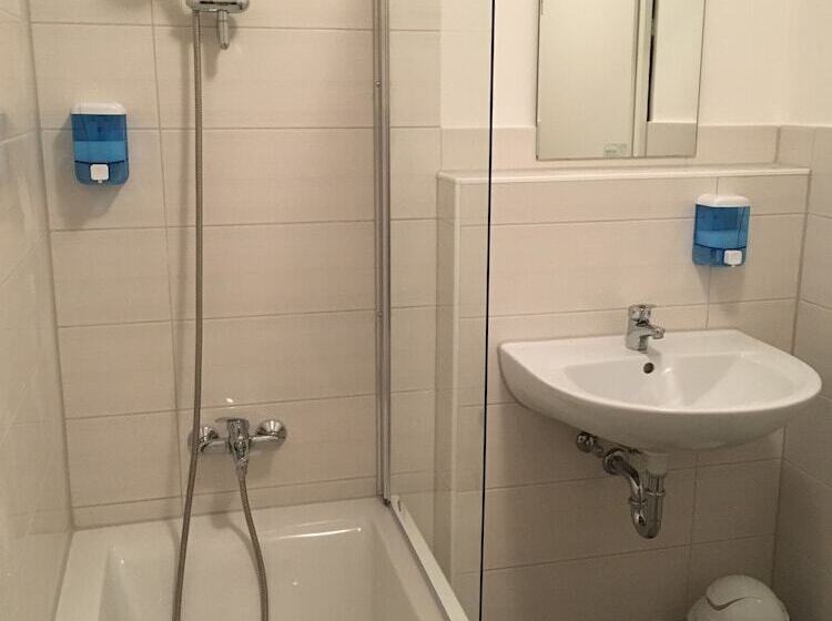 Stundenhotel Krieger