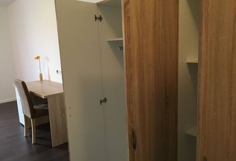 Stundenhotel Krieger