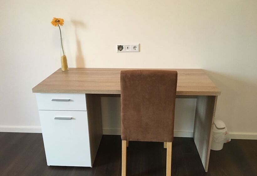 Stundenhotel Krieger