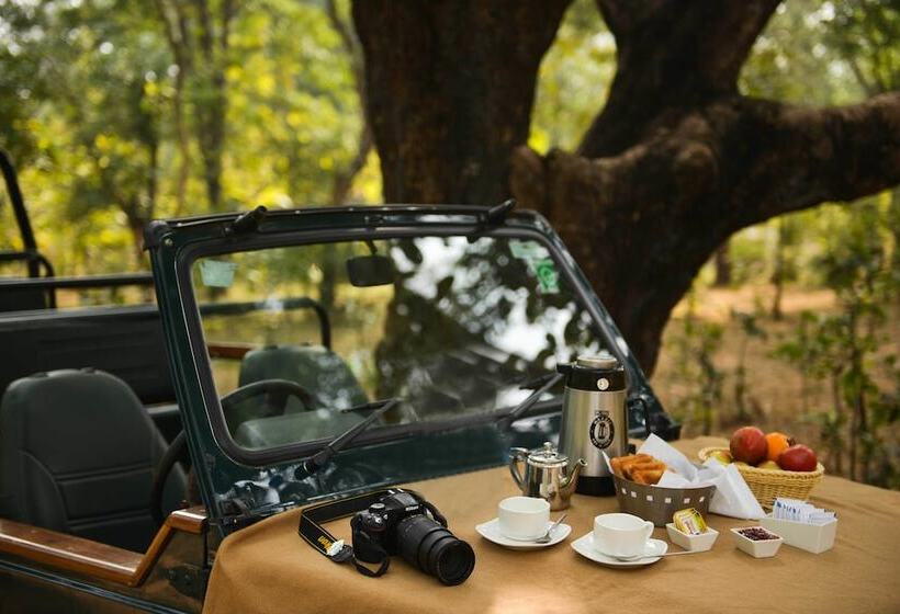 בית מלון כפרי Syna Tiger Resort Bandhavgarh