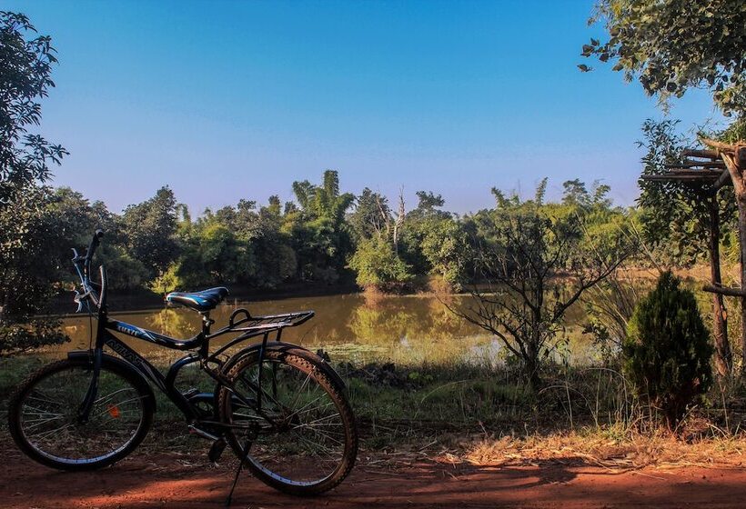 בית מלון כפרי Syna Tiger Resort Bandhavgarh