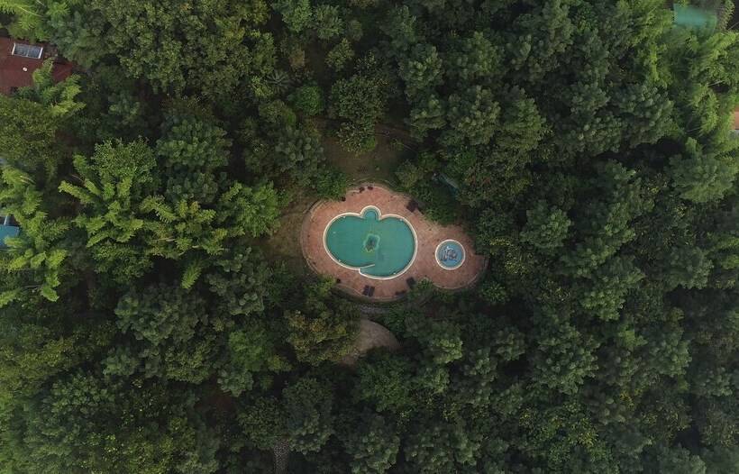 בית מלון כפרי Syna Tiger Resort Bandhavgarh