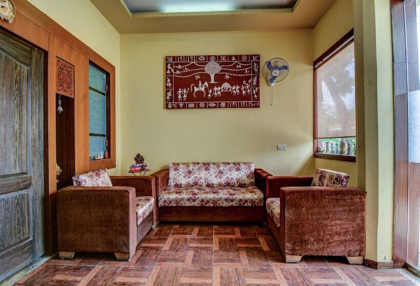 Отель Uma Kutir