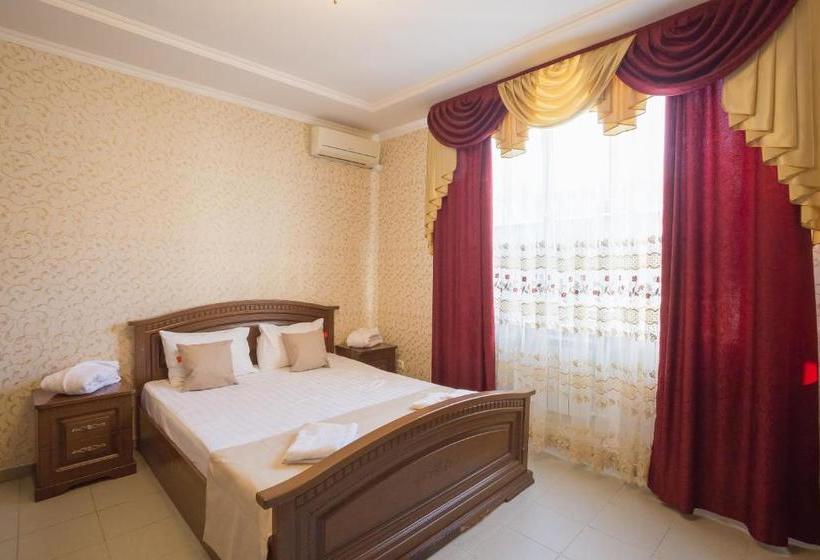 هتل Guesthouse Valensiya