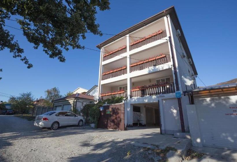 هتل Guesthouse Valensiya