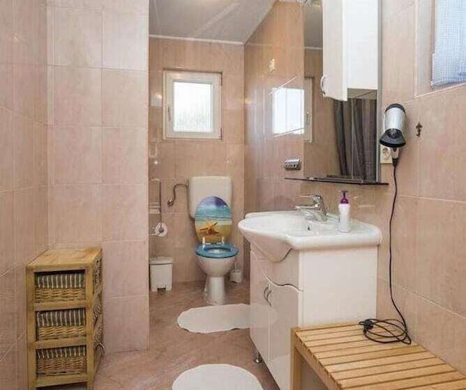 膳宿费 Apartments & Rooms Buoni Amici