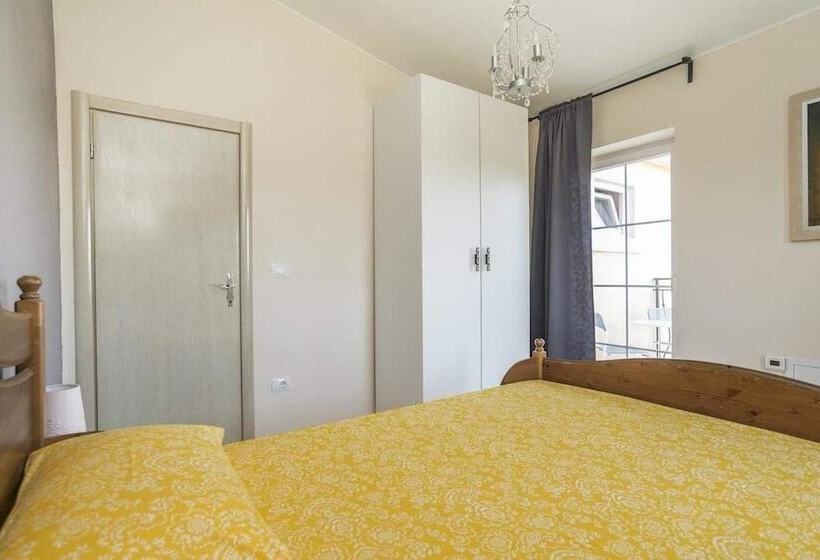 膳宿费 Apartments & Rooms Buoni Amici