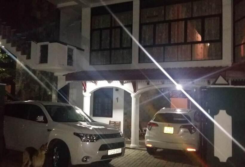 פנסיון Basilico Homestay