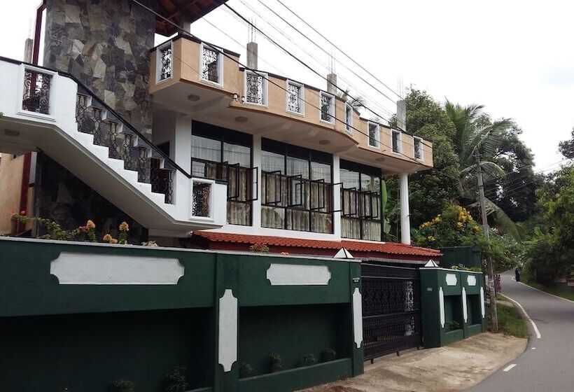 פנסיון Basilico Homestay