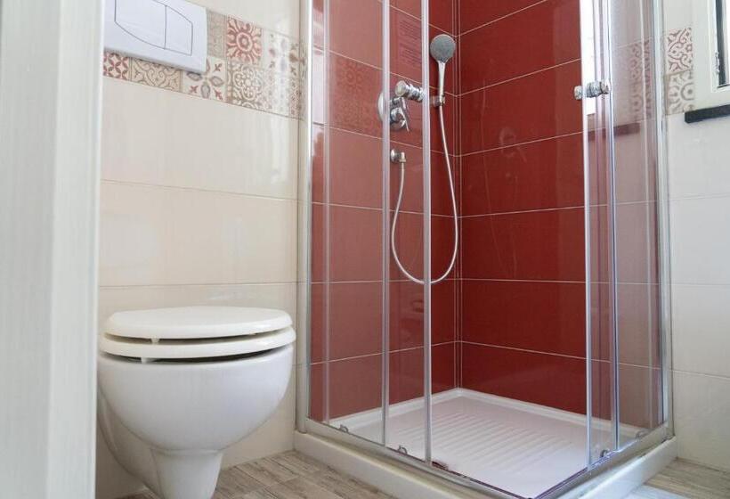 펜션 Portosalvo Rooms