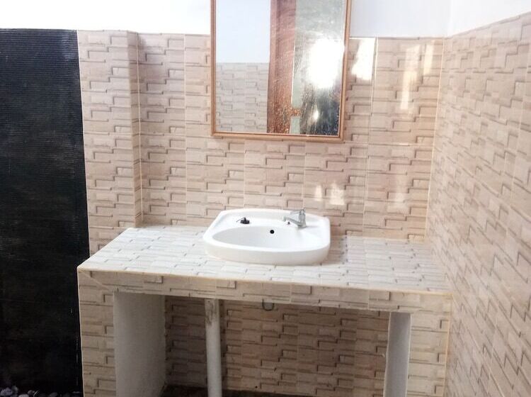 ペンション Bunga Baru Bungalow