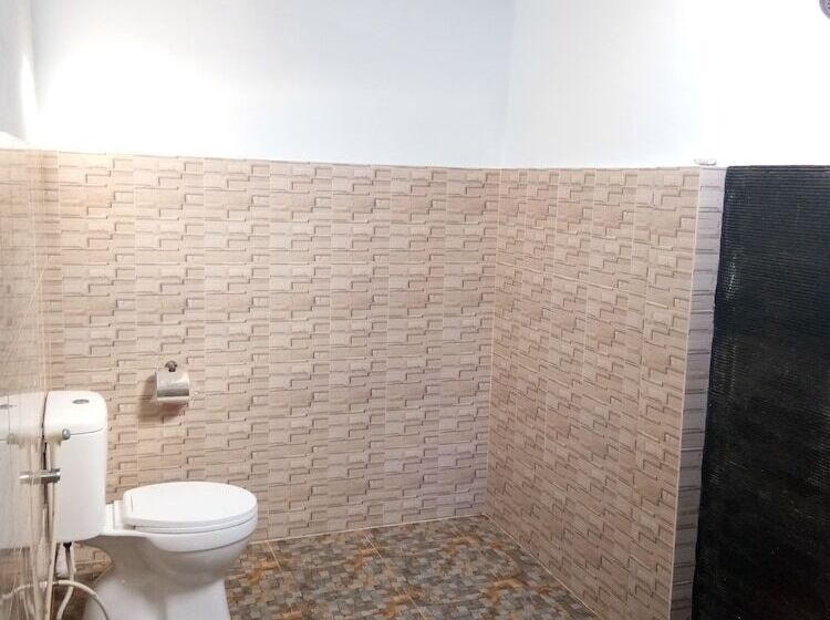 ペンション Bunga Baru Bungalow