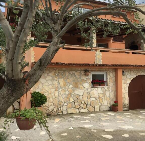 Пансион Guesthouse Tariba