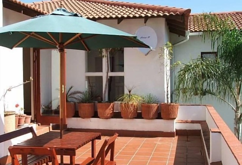 بنسيون Melkhoutkloof Guest House