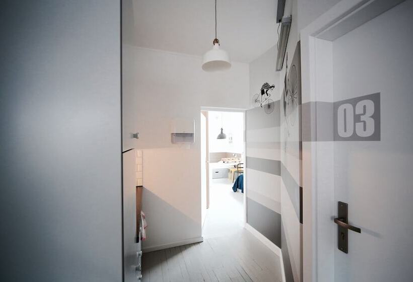 膳宿费 Sport Hostel Chodakowska Warszawa