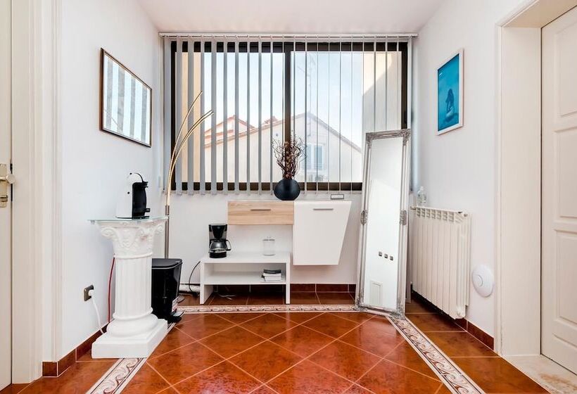 膳宿费 Villa Allegria