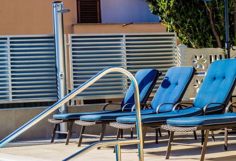 膳宿费 Villa Allegria