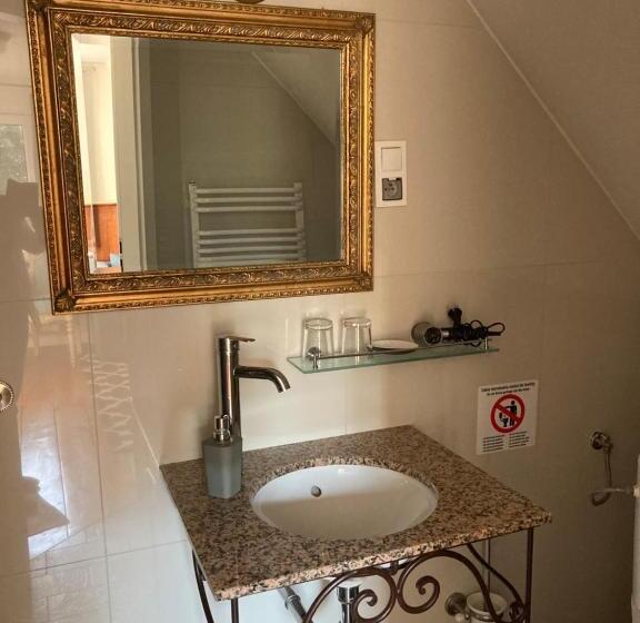 膳宿费 Villa Italiana Pokoje Z Prywatnymi łazienkami & Odnowa Biologiczna