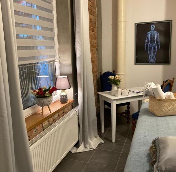 膳宿费 Villa Italiana Pokoje Z Prywatnymi łazienkami & Odnowa Biologiczna