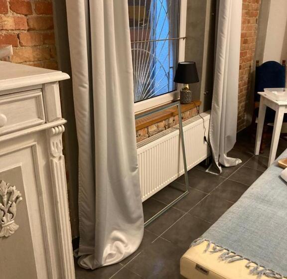 膳宿费 Villa Italiana Pokoje Z Prywatnymi łazienkami & Odnowa Biologiczna