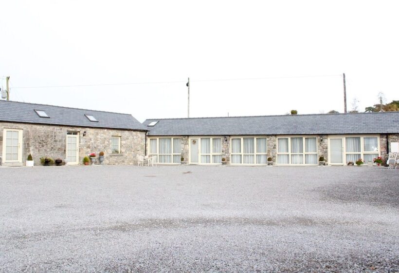 Sheephouse Country Courtyard