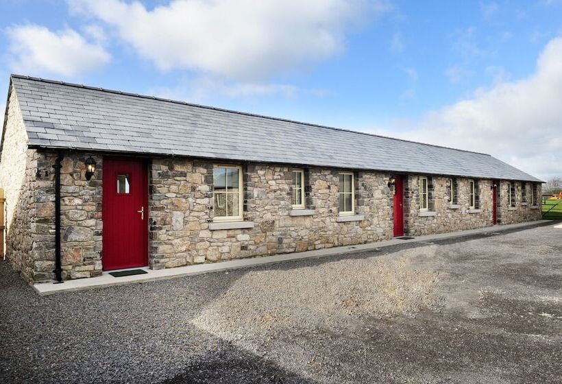 Sheephouse Country Courtyard
