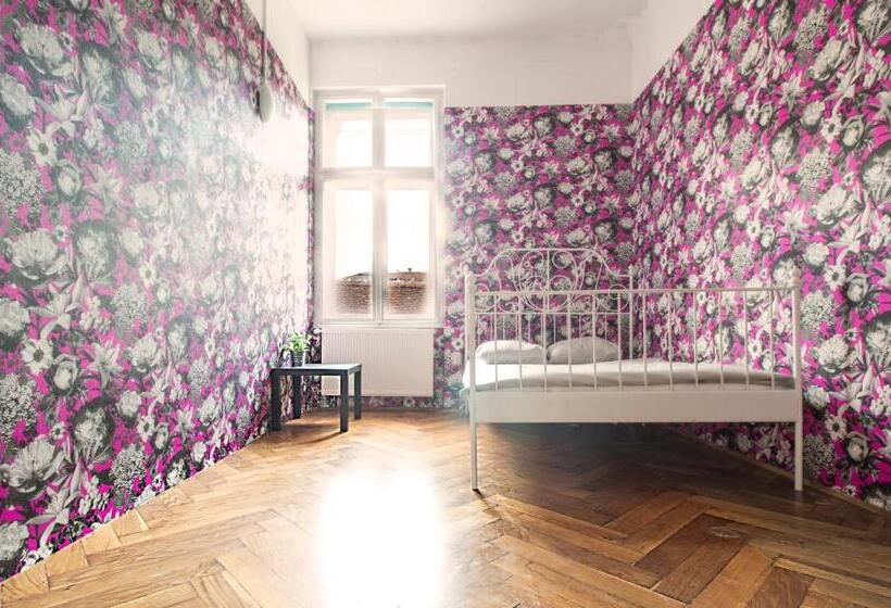 הוסטל Guesthouse Centar 2