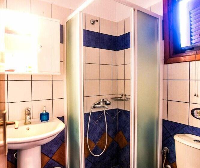 Anna Karra Studios & Apartments