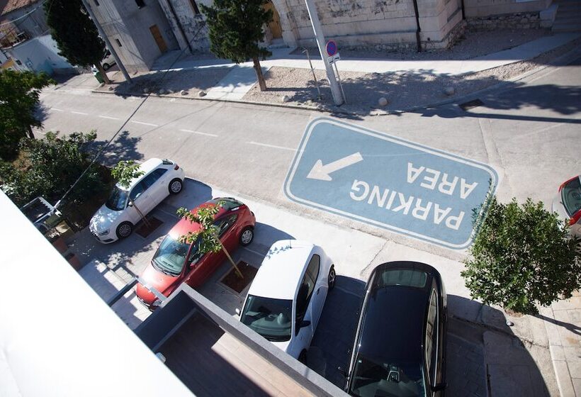 Bašić Mansion Mandalina