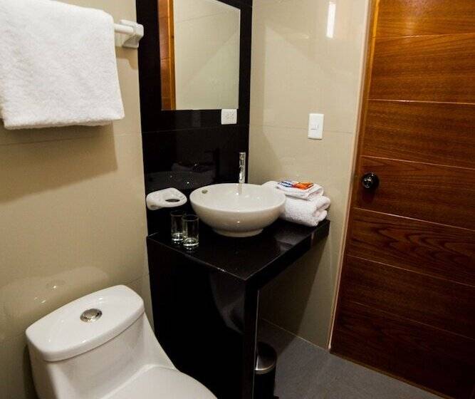 민박 Casa Blanca Lodge