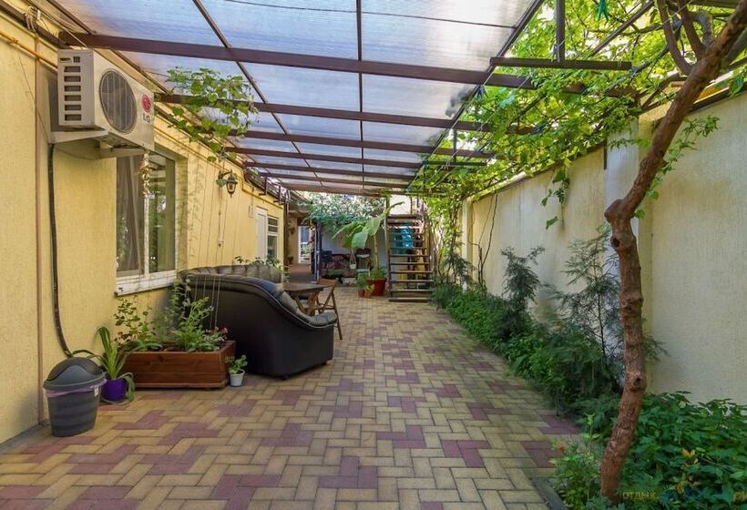 تختخواب و صبحانه Mini Hotel Mango