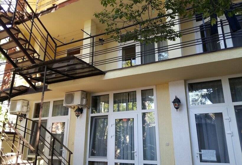 تختخواب و صبحانه Mini Hotel Mango