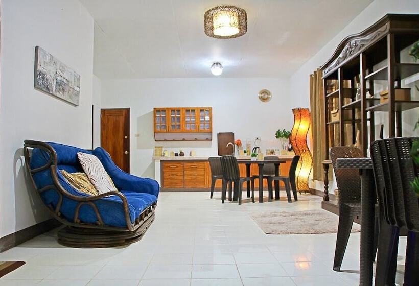 تختخواب و صبحانه Prim Travellers Inn